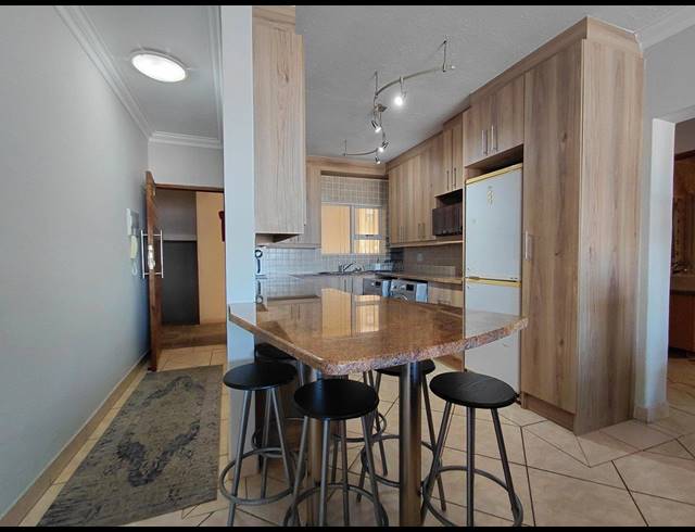 2 BEDROOM APARTMENT FOR SALE IN JEFFREYS BAY CENTRAL